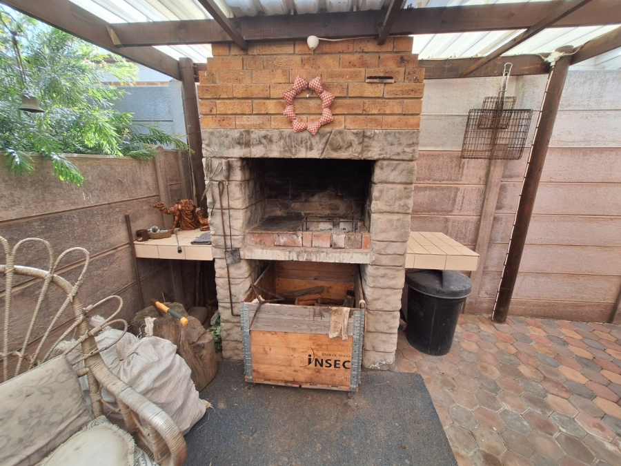 3 Bedroom Property for Sale in Hartenbos Central Western Cape